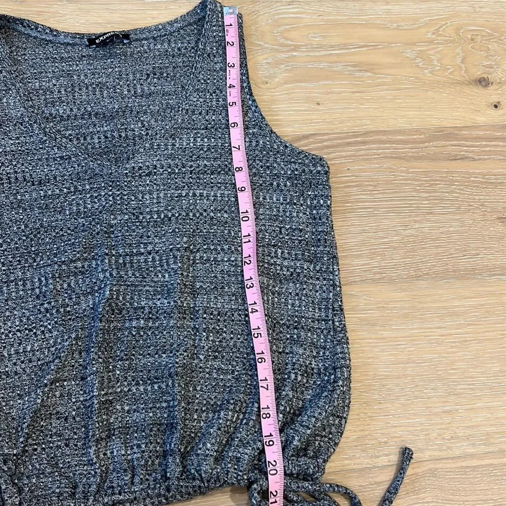 Express Gray Knit Tank Top Deep V Tie Waist Casual Top Sweater Shirt Size Small - Picture 7 of 7